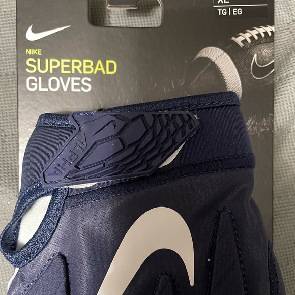 Nike Accessories Nike Superbad Mens Football Gloves Xl Retails For